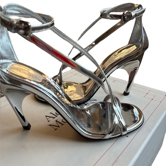 Alexander McQueen Metallic Silver Mirror Sandal Heels Ankle Straps Size 36 New - Picture 10 of 14